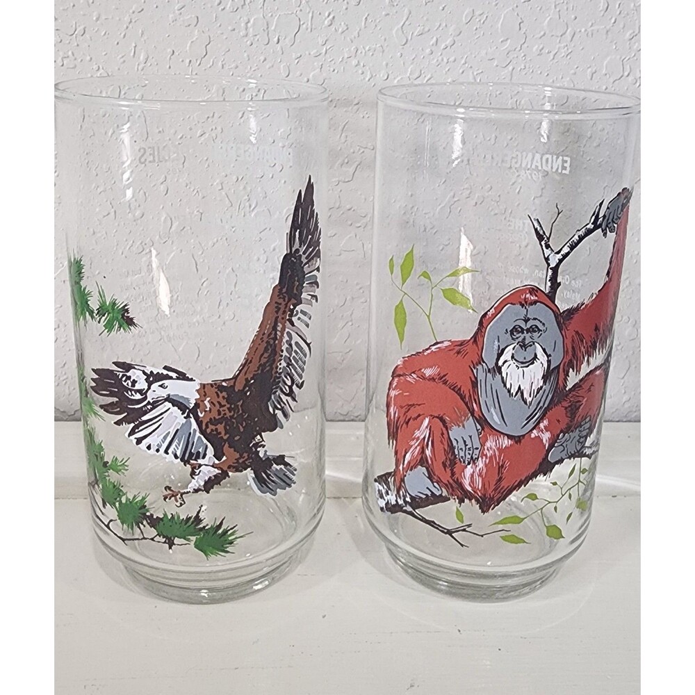 2 BURGER CHEF 1978 Vintage Endangered Species Collector Glasses Eagle Orangutan